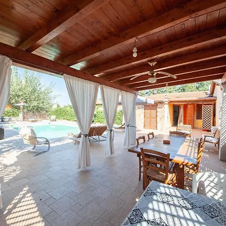 Todde Con Piscina Apartament San Teodoro (Sardinia)