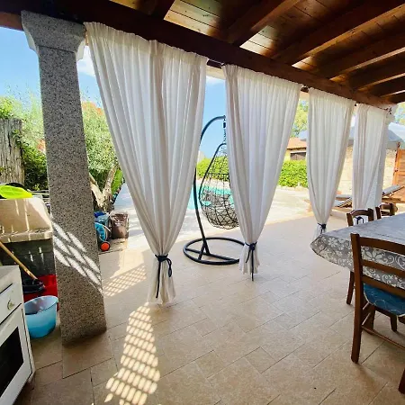 Todde Con Piscina Apartamento San Teodoro (Sardinia)