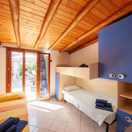 Apartment Todde Con Piscina