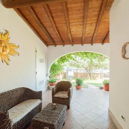 Apartament Todde Con Piscina San Teodoro (Sardinia)